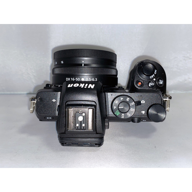 【大人気‼︎】Nikon z50 ボディ 16-50mm レンズキットスマホ/家電/カメラ