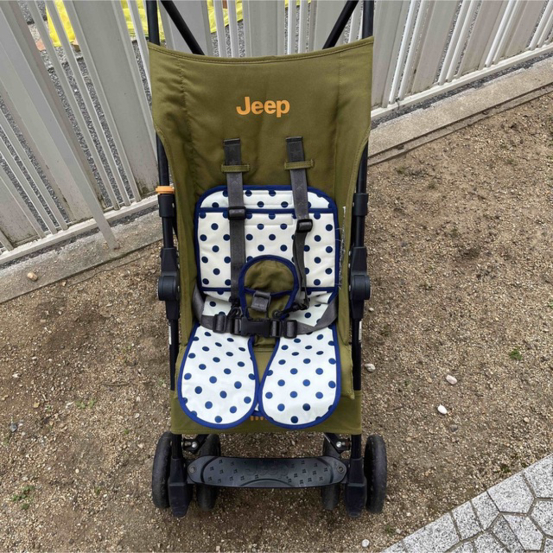 Jeep(ジープ)のjeep ベビーカー　B カーキ　トイザらス限定　 キッズ/ベビー/マタニティの外出/移動用品(ベビーカー/バギー)の商品写真