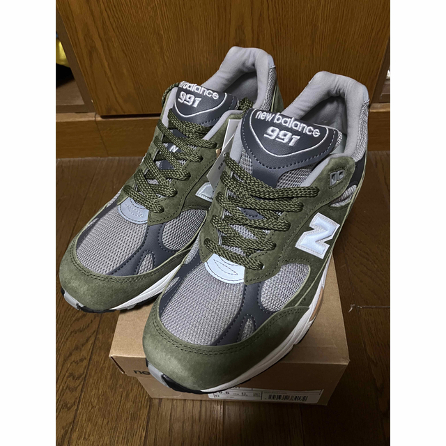 New Balance(ニューバランス)のニューバランス991 緑　新品 メンズの靴/シューズ(スニーカー)の商品写真