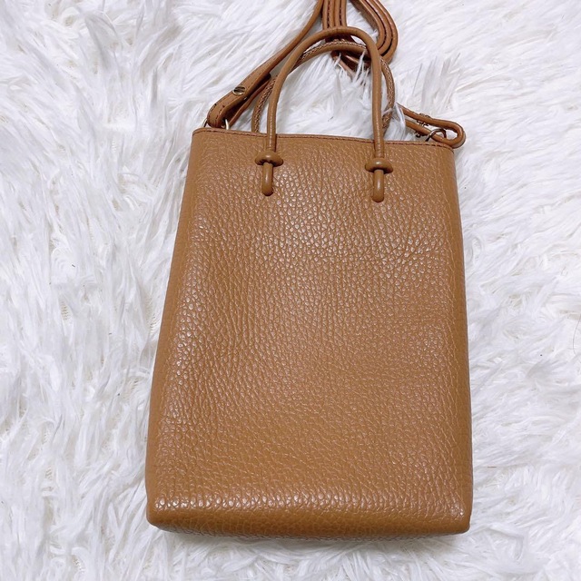 FURLA - 極美品 フルラ エッセンシャル ミニショルダー FURLA - 極美品 フルラ エッセンシャル ミニショルダー