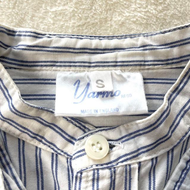 Yarmo(ヤーモ)の美品 ヤーモ バンドカラー シャツ 綿 コットン サイズ1 ストライプ レディースのトップス(シャツ/ブラウス(長袖/七分))の商品写真