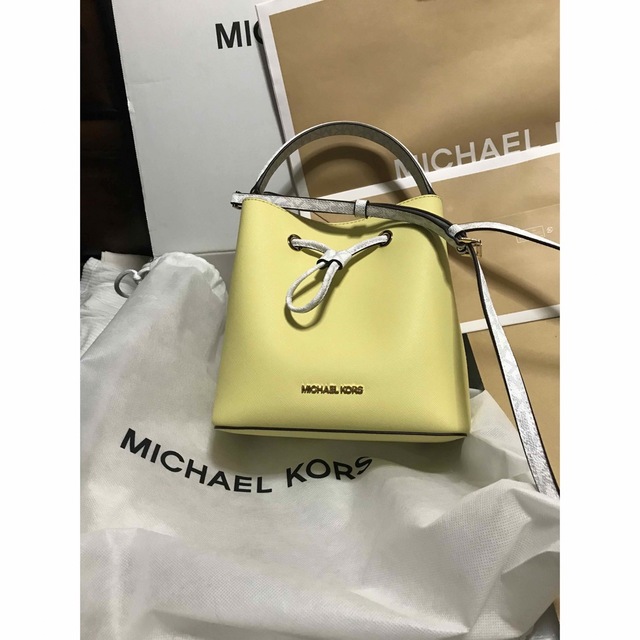 MICHAEL MICHAEL KORS SURI バケット メッセンジャー