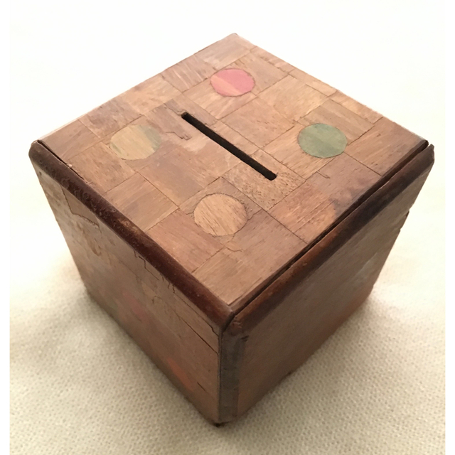 貯金箱 寄木細工 工芸 サイコロの通販 by 123abc shop|ラクマ 貯金箱 寄木細工 工芸 サイコロの通販 by 123abc shop|ラクマ