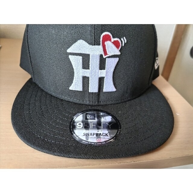 NEW ERA(ニューエラー)の9FIFTY(TM)キャップ】HEART BLACK＜NEW ERA＞, スポーツ/アウトドアの野球(応援グッズ)の商品写真