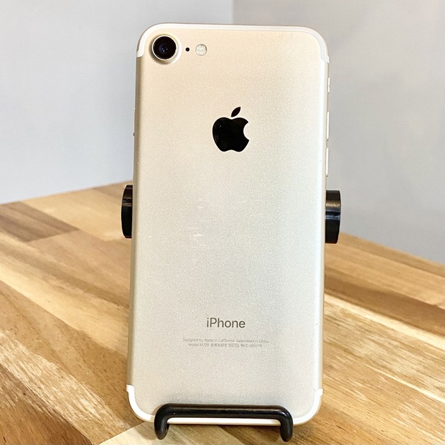 iPhone 7 Gold 32 GB SIMフリー