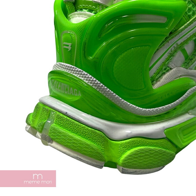 Balenciaga(バレンシアガ)のBALENCIAGA Runner Fluo Green 677403 W3RBM バレンシアガ ランナー フルオグリーン ローカットスニーカー ヴィンテージ・リペア加工 メッシュ切替 ネオングリーン サイズ42(28cm)【230502】【新古品】【me04】 メンズの靴/シューズ(スニーカー)の商品写真