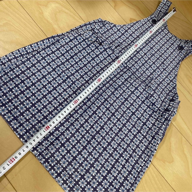 UNIQLO(ユニクロ)のユニクロ　ジャンパースカート　150 キッズ/ベビー/マタニティのキッズ服女の子用(90cm~)(ワンピース)の商品写真