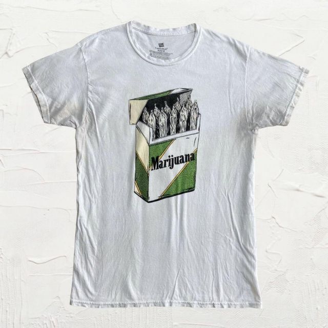 JWP Hanes ビンテージ   白 たばこ　マリファナ　マリー　Tシャツ メンズのトップス(Tシャツ/カットソー(半袖/袖なし))の商品写真