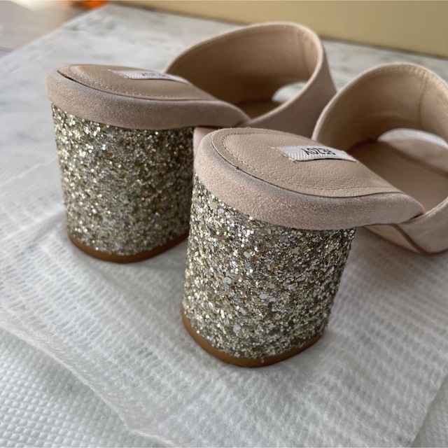 REZOY(リゾイ)のREZOY スパンコール サンダル レディースの靴/シューズ(サンダル)の商品写真