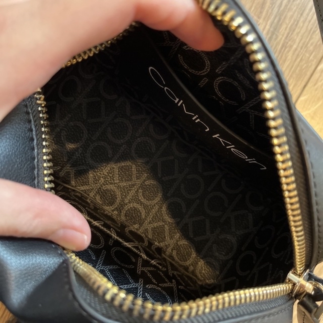 Calvin Klein(カルバンクライン)のカルバンクライン　ポシェット  レディースのバッグ(ショルダーバッグ)の商品写真