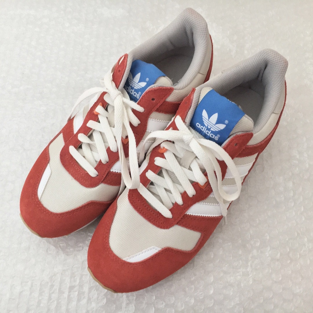 adidas - アディダススニーカー ZX700 G96518の通販 by adidas - アディダススニーカー ZX700 G96518の通販 by