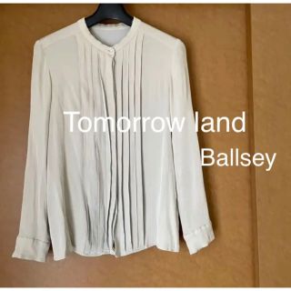 トゥモローランド(TOMORROWLAND)のトゥモローランド　ballsey ボールジィ　水色　サックスブルー　アイスブルー(シャツ/ブラウス(半袖/袖なし))