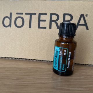 ドテラ(doTERRA)の【限定品】doTERRA アイランドミント 2ml 非売品 特典あり♪(エッセンシャルオイル（精油）)