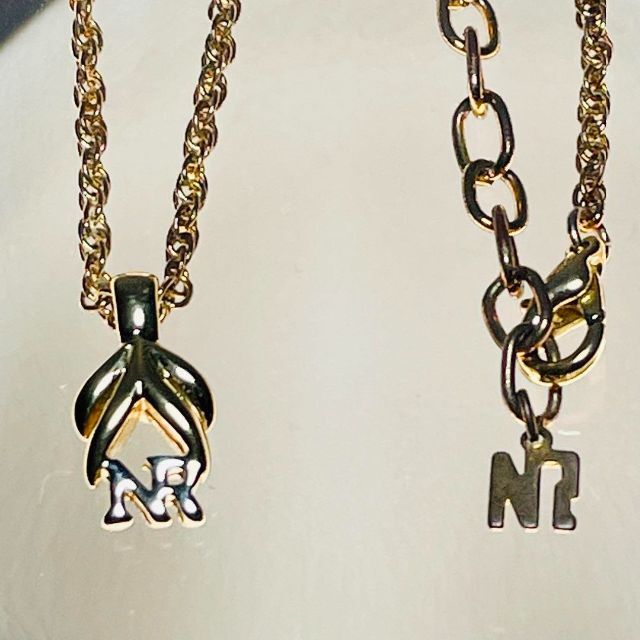 NINA RICCI(ニナリッチ)の【特価】ニナリッチ　ネックレス　カラーゴールド レディースのアクセサリー(ネックレス)の商品写真