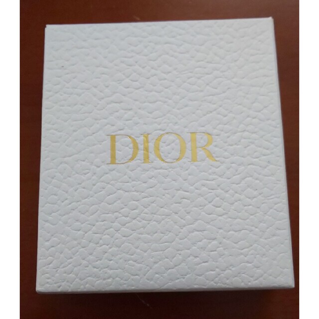 Dior(ディオール)のDIOR ノベルティ レディースのアクセサリー(チャーム)の商品写真