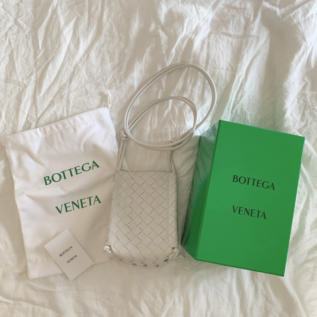 驚きの安さ Bottega Veneta - テガ bottega ショルダーバッグ ノット