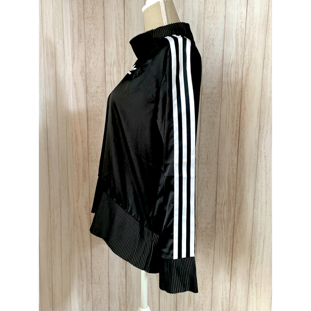 adidas(アディダス)のadidas トップス　レア レディースのトップス(シャツ/ブラウス(長袖/七分))の商品写真