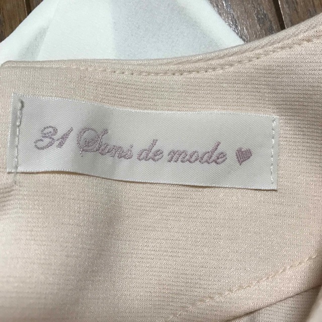 31 Sons de mode(トランテアンソンドゥモード)の新品　31 Sons de mode バックリボンレーストップス レディースのトップス(カットソー(半袖/袖なし))の商品写真