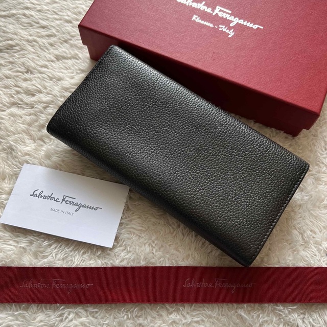 極上美品】441 Ferragamo サルバトーレフェラガモ 2つ折り長財布 | web