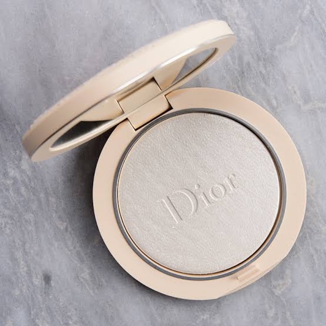 Dior(ディオール)のDior ハイライト　03 PEARLESCENT GLOW コスメ/美容のベースメイク/化粧品(その他)の商品写真