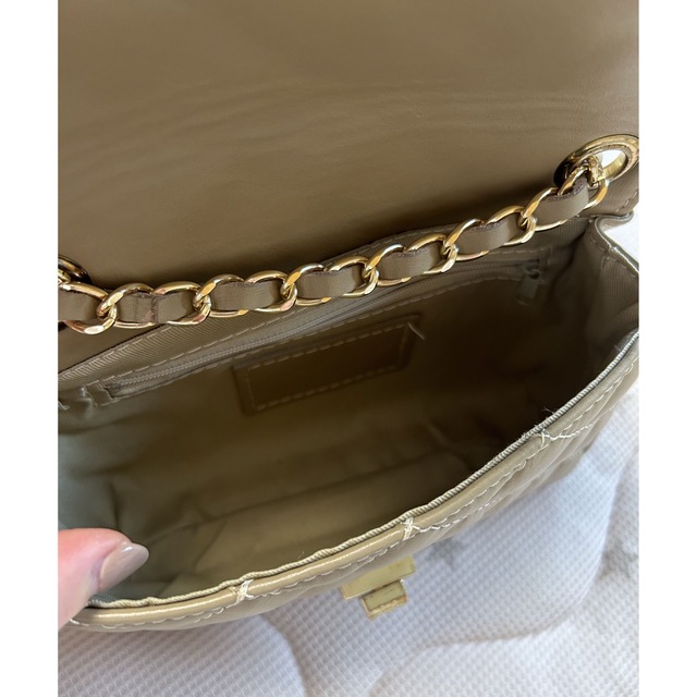 DEUXIEME CLASSE(ドゥーズィエムクラス)のAULENTTI オウレンティ　レザー　バッグ　キルティング　ショルダーバッグ レディースのバッグ(ショルダーバッグ)の商品写真