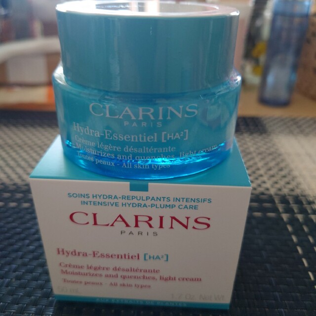 本日発送可！【新品・未開封】Clarins　イドラエッセンシャルライトクリームコスメ/美容