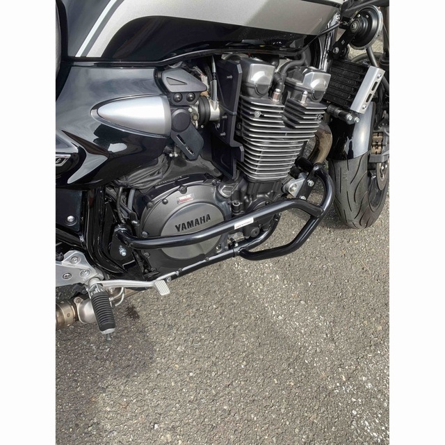 初出品、値下げ交渉可】RENNTEC エンジンガード XJR1300 春夏新作