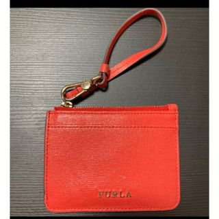 フルラ(Furla)の今だけ送料込み！フルラ　定期入れ　キーケース　美品(名刺入れ/定期入れ)