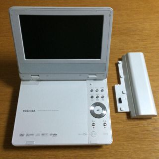 トウシバ(東芝)のあらもん様専用★ポータブルDVDプレーヤー シガーソケット電源付き(DVDプレーヤー)