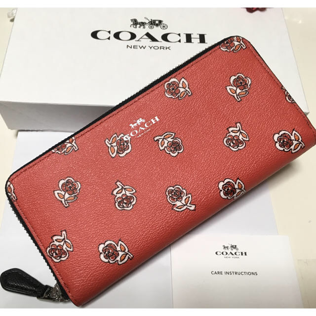 COACH(コーチ)の★イチゴ様 専用★ レディースのファッション小物(財布)の商品写真