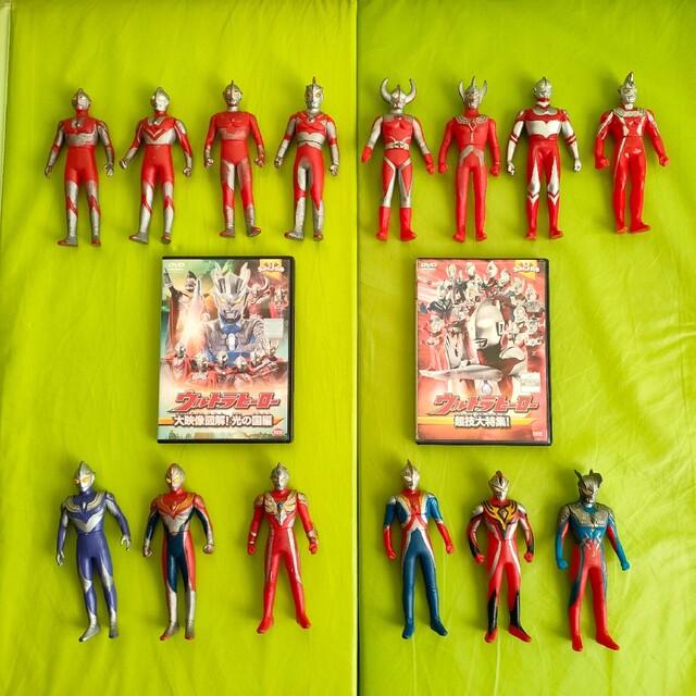 【お得早い物勝ち！】ウルトラキッズDVD２枚&ウルトラマンフィギュア14体セット | フリマアプリ ラクマ