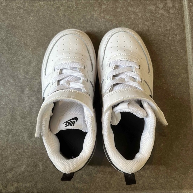 NIKE(ナイキ)のNIKEスニーカー　15㎝ キッズ/ベビー/マタニティのキッズ靴/シューズ(15cm~)(スニーカー)の商品写真