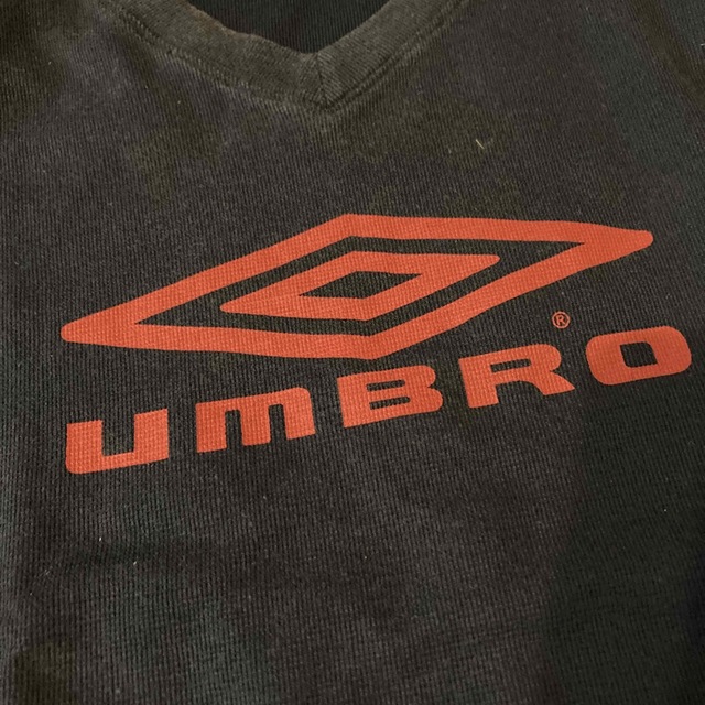 UMBRO(アンブロ)のアンブロ　ノースリーブ　150 キッズ/ベビー/マタニティのキッズ服男の子用(90cm~)(Tシャツ/カットソー)の商品写真