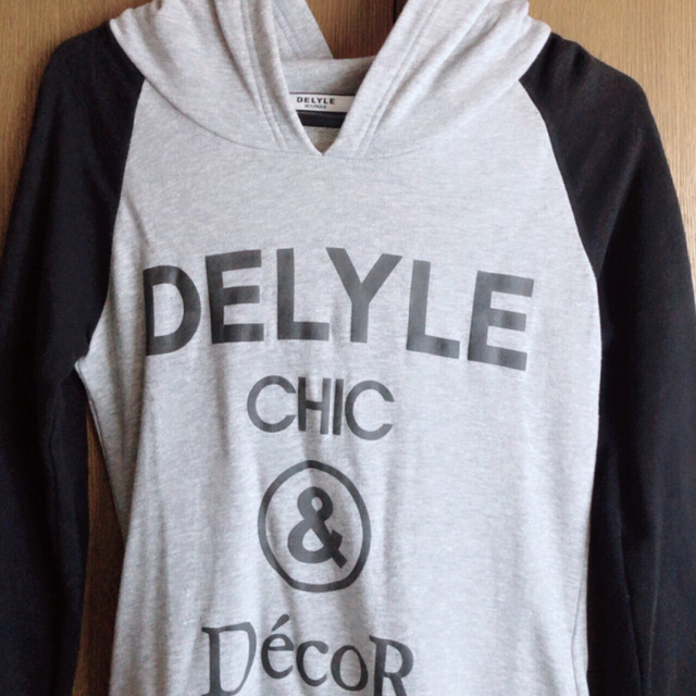 Delyle(デイライル)のDELYLE ロングパーカー レディースのトップス(パーカー)の商品写真