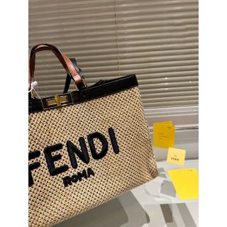 フェンディ トートバッグ(レディース)の通販 1,000点以上 | FENDIの フェンディ トートバッグ(レディース)の通販 1,000点以上 | FENDIの