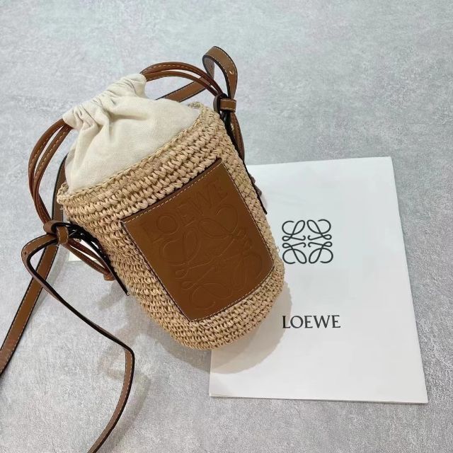 LOEWE】raffia and hemp bucket bag 激安/新作 www.lasempanadas.com.ar