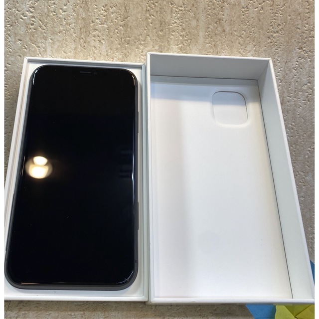 Apple iPhone 11 128GB ブラック SIMフリー MHDH3J-