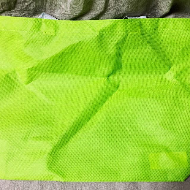 未使用 森柄 マチ付き エコバッグ 黄緑 不織布 レディースのバッグ(エコバッグ)の商品写真