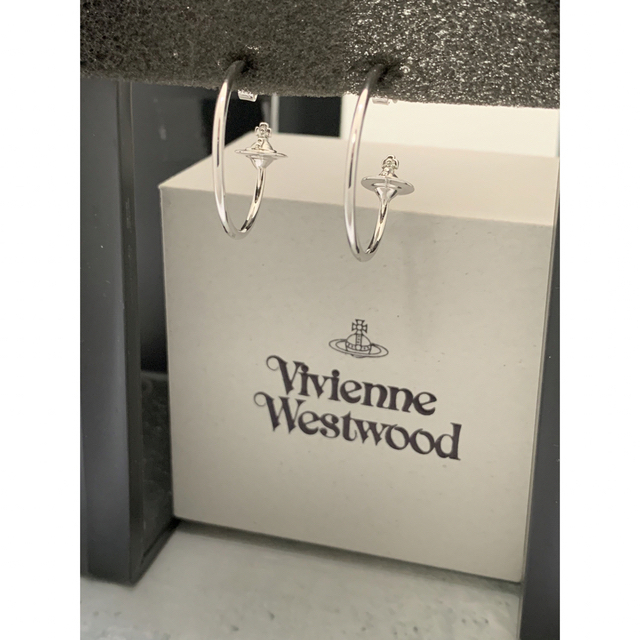 美品　Vivienne Westwood ヴィヴィアン　オーブ　フープピアス