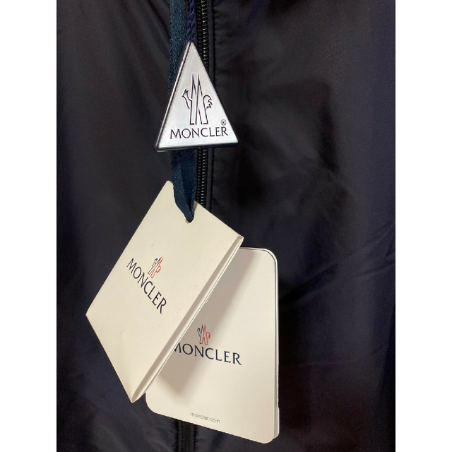 MONCLER(モンクレール)のラスト！日本未発売⭐23SS新作 MONCLER  フード付き　ブルゾン 14A レディースのジャケット/アウター(ナイロンジャケット)の商品写真