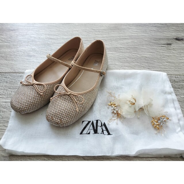 ZARA KIDS(ザラキッズ)のフォーマル靴＆ヘッドアクセセット キッズ/ベビー/マタニティのキッズ靴/シューズ(15cm~)(フォーマルシューズ)の商品写真