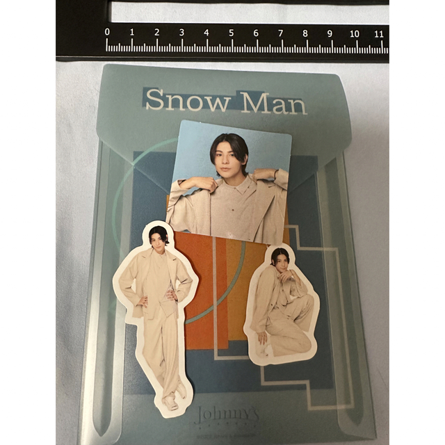 Snow Man(スノーマン)のラウール　SnowMan ステッカー エンタメ/ホビーのタレントグッズ(アイドルグッズ)の商品写真