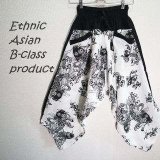 【新品・B級品】和テイストサルエルパンツ　鯉柄　ホワイト系　ユニセックス(サルエルパンツ)