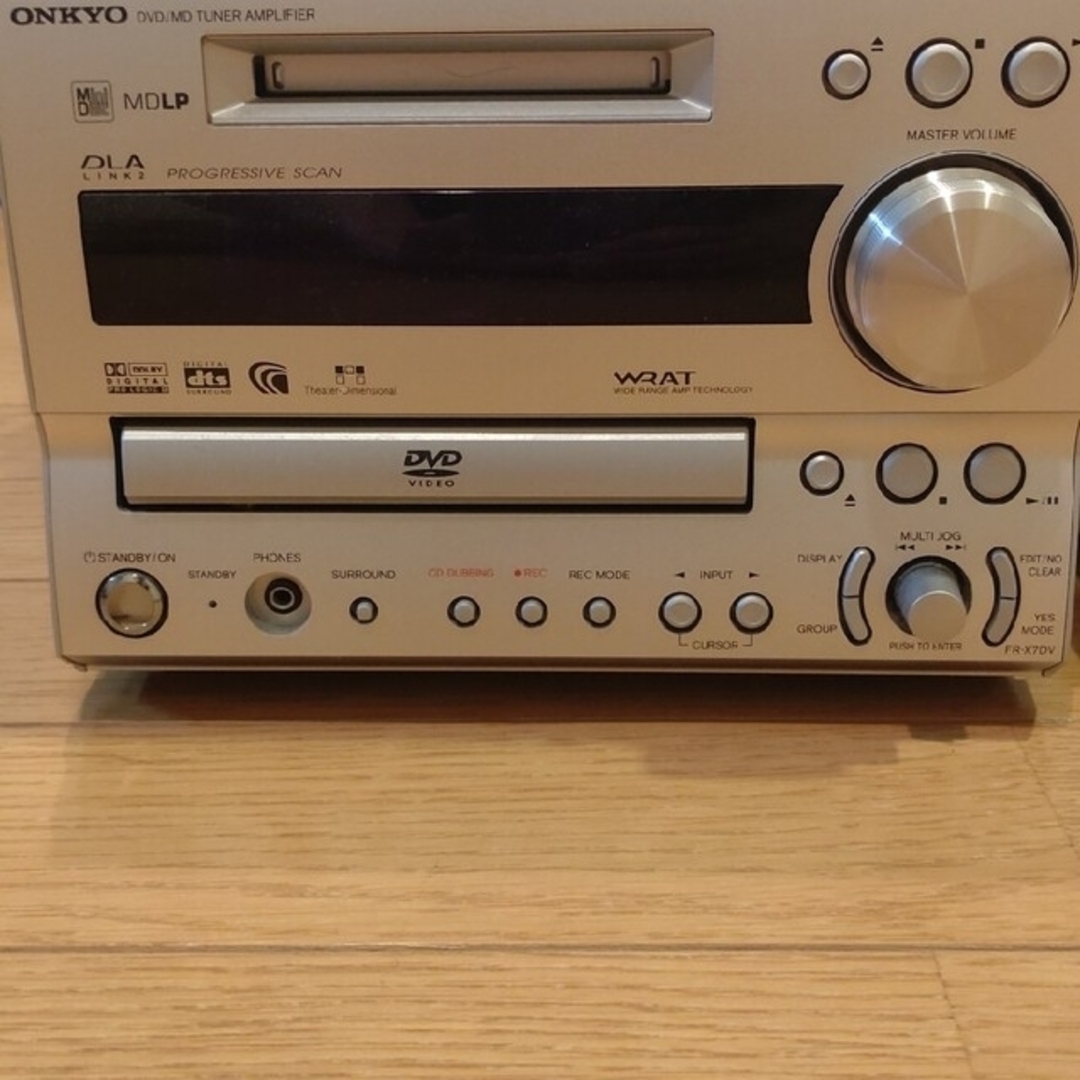 ONKYO(オンキヨー)のONKYO FR-X7DV （DVD、MDチューナーアンプ スピーカー） スマホ/家電/カメラのテレビ/映像機器(DVDプレーヤー)の商品写真