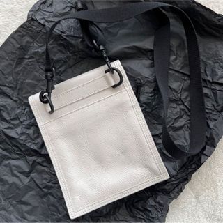 BALENCIAGAエクスプローラスモールポーチ新品♬