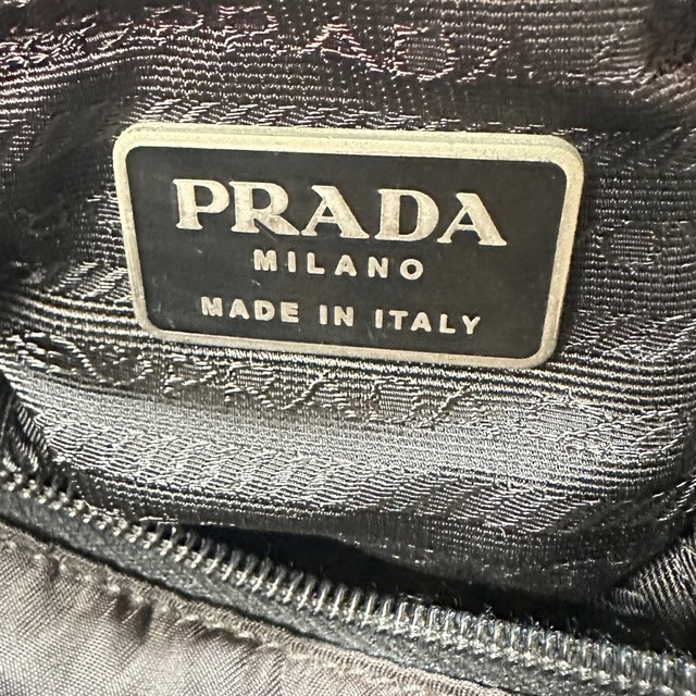 PRADA(プラダ)の【希少】 プラダ トートバッグ ハンドバッグ 肩掛け ロゴプレート 三角ロゴ レディースのバッグ(トートバッグ)の商品写真