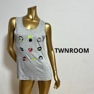 ツインルーム(TWNROOM)の【2459】TWNROOM 背中見せ ノースリーブ シャツ(Tシャツ(半袖/袖なし))