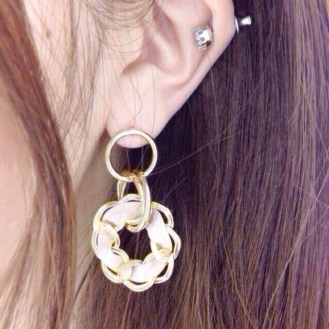 Lily Brown(リリーブラウン)のLily Brown♡大ぶりピアス レディースのアクセサリー(ピアス)の商品写真