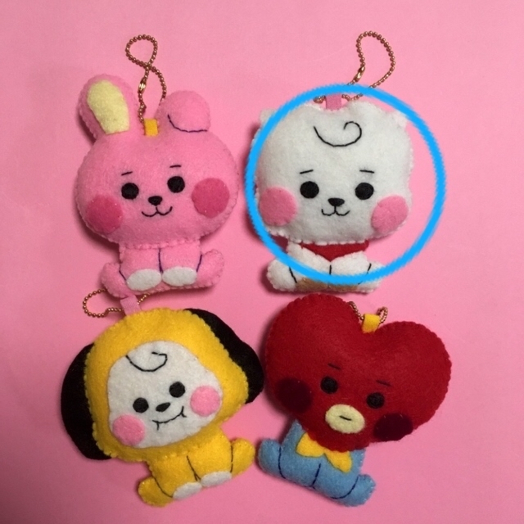 bt21 COOKY CHIMMY TATA RJぬいぐるみキーホルダー ハンドメイドのぬいぐるみ/人形(ぬいぐるみ)の商品写真