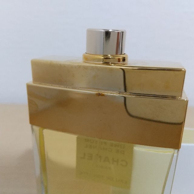 CHANEL(シャネル)のシャネル  アン フルール ドゥ シャネル  オード トワレ  35ml コスメ/美容のメイク道具/ケアグッズ(ボトル・ケース・携帯小物)の商品写真